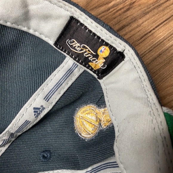 2012 Mimi Heat Offical SnapBack Hat Adidas Locker Room NBA Champions basketball - Picture 11 of 13